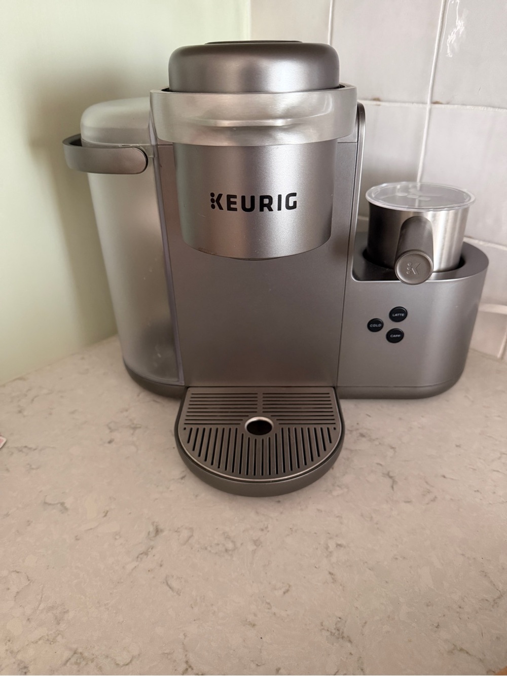 Keurig Silver Single-Serve Coffee Brewer with Cup Tray